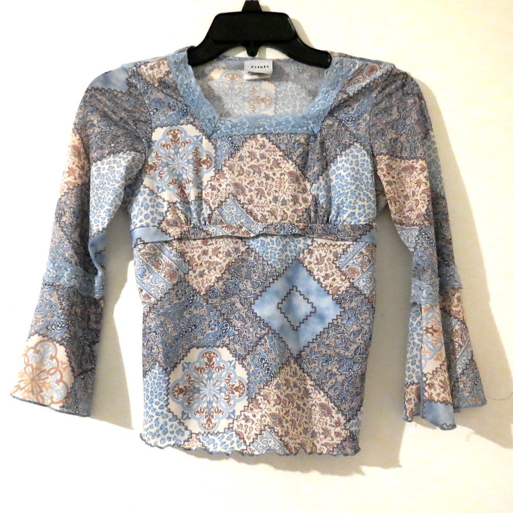 Patterned Flowy Blouse